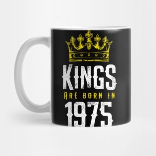 kings are born 1975 birthday quote crown king birthday party gift Mug